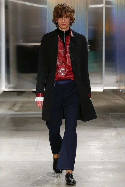 Look 50